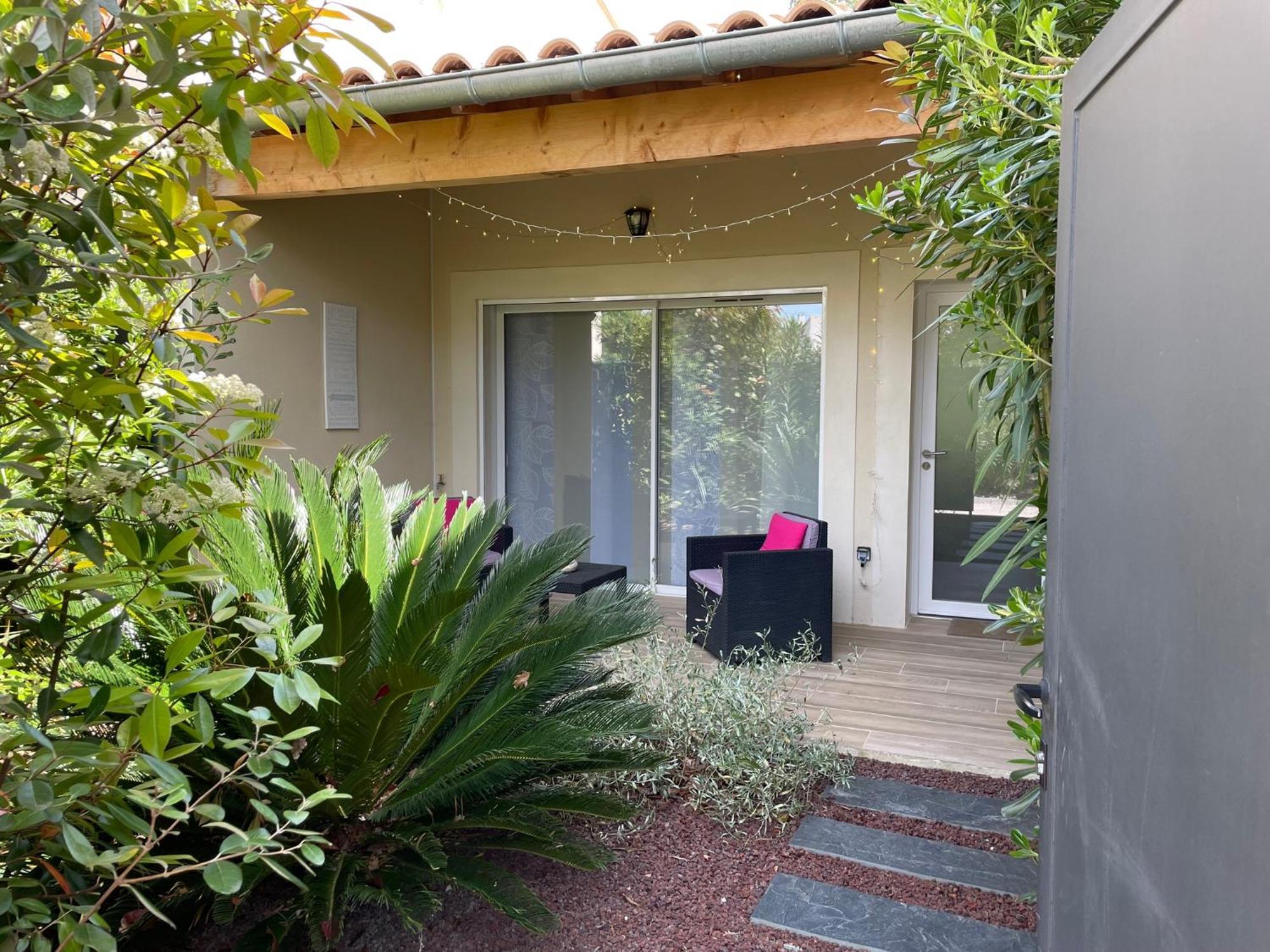Les Jardins Du Castelas - Piscines, Jardins Et Spas Privatifs Uchaux Rum bild