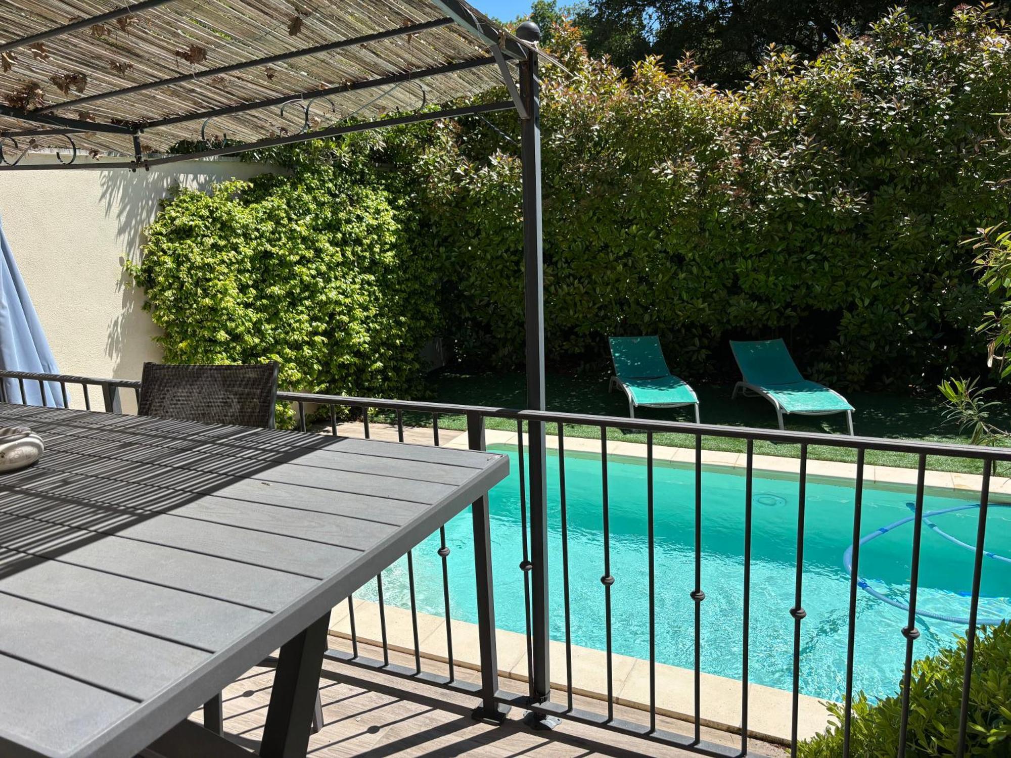 Les Jardins Du Castelas - Piscines, Jardins Et Spas Privatifs Uchaux Exteriör bild