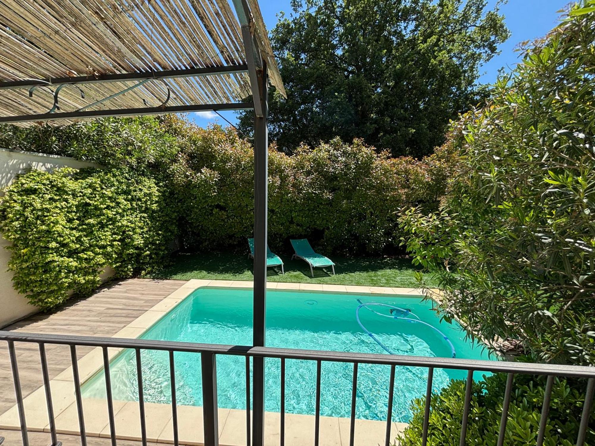 Les Jardins Du Castelas - Piscines, Jardins Et Spas Privatifs Uchaux Exteriör bild