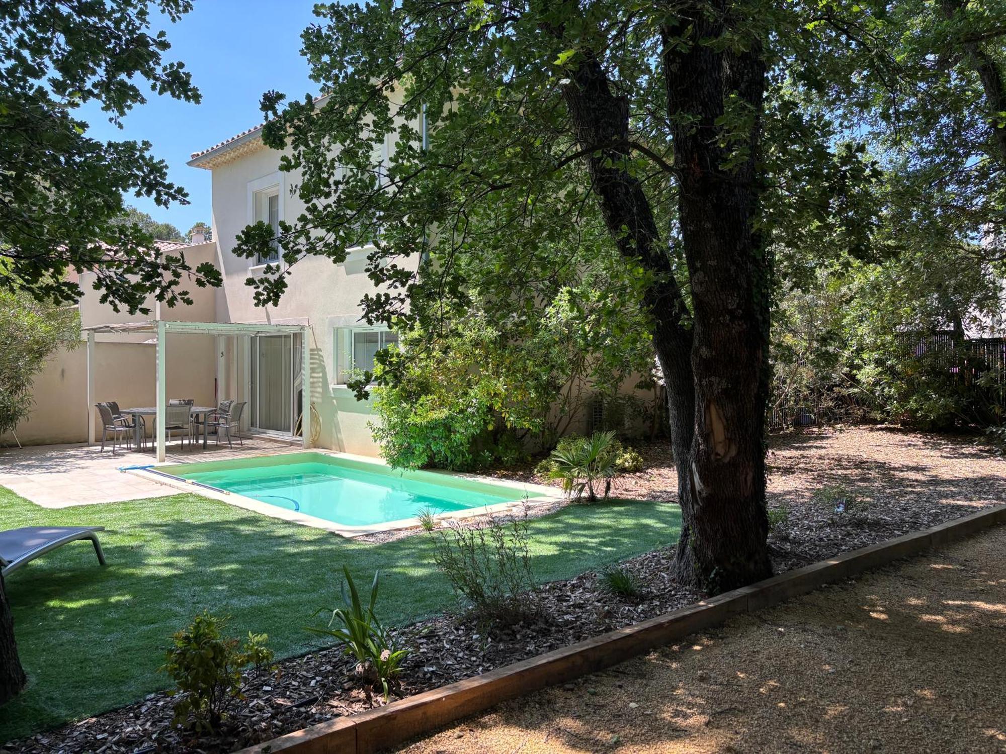 Les Jardins Du Castelas - Piscines, Jardins Et Spas Privatifs Uchaux Exteriör bild